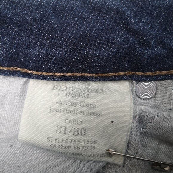 Bluenotes Ladies Size 31/30 Skinny Flare Carly Medium/Dark Wash Blue Jeans - Picture 5 of 14